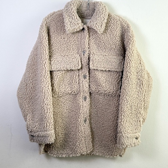 H&M Oversized Teddy Shacket Faux Sherpa Double Pocket Button Down Neutral XS NEW - Picture 1 of 17